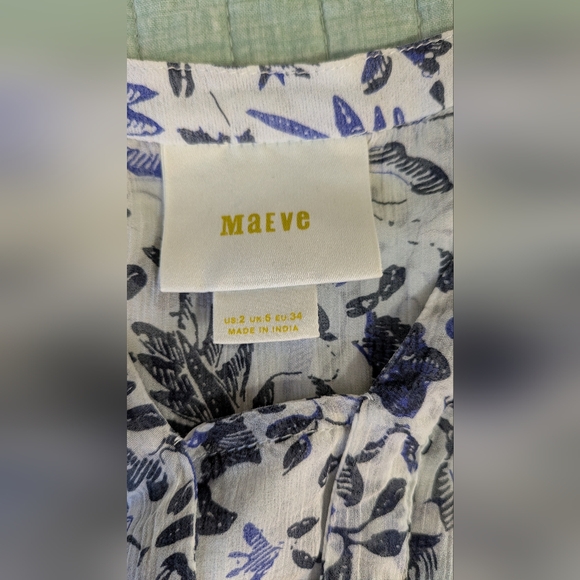 Maeve Blue and White Floral Swing Dress. Size 2 - Picture 2 of 12